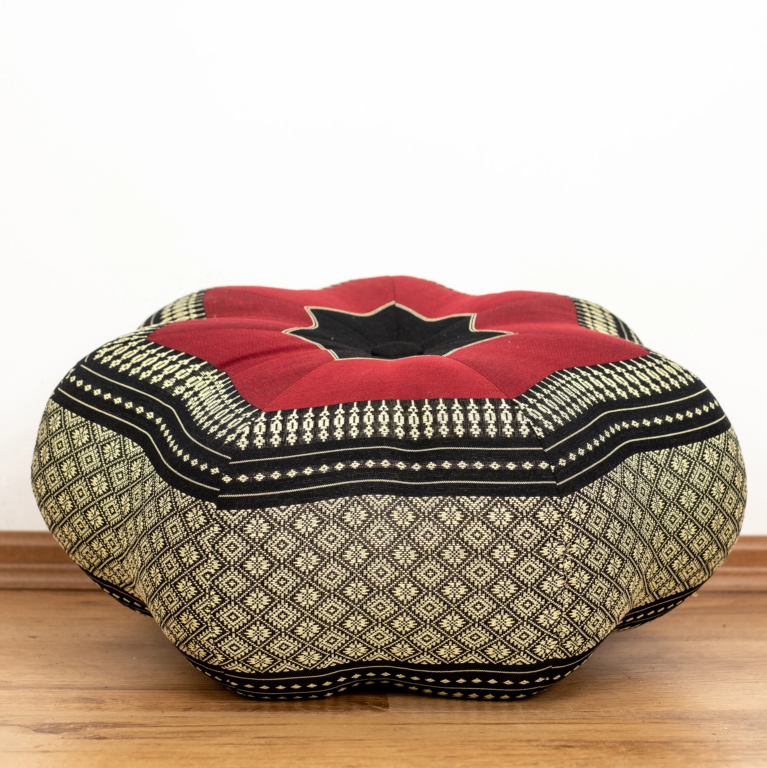 Zafú estrellado de kapok grande