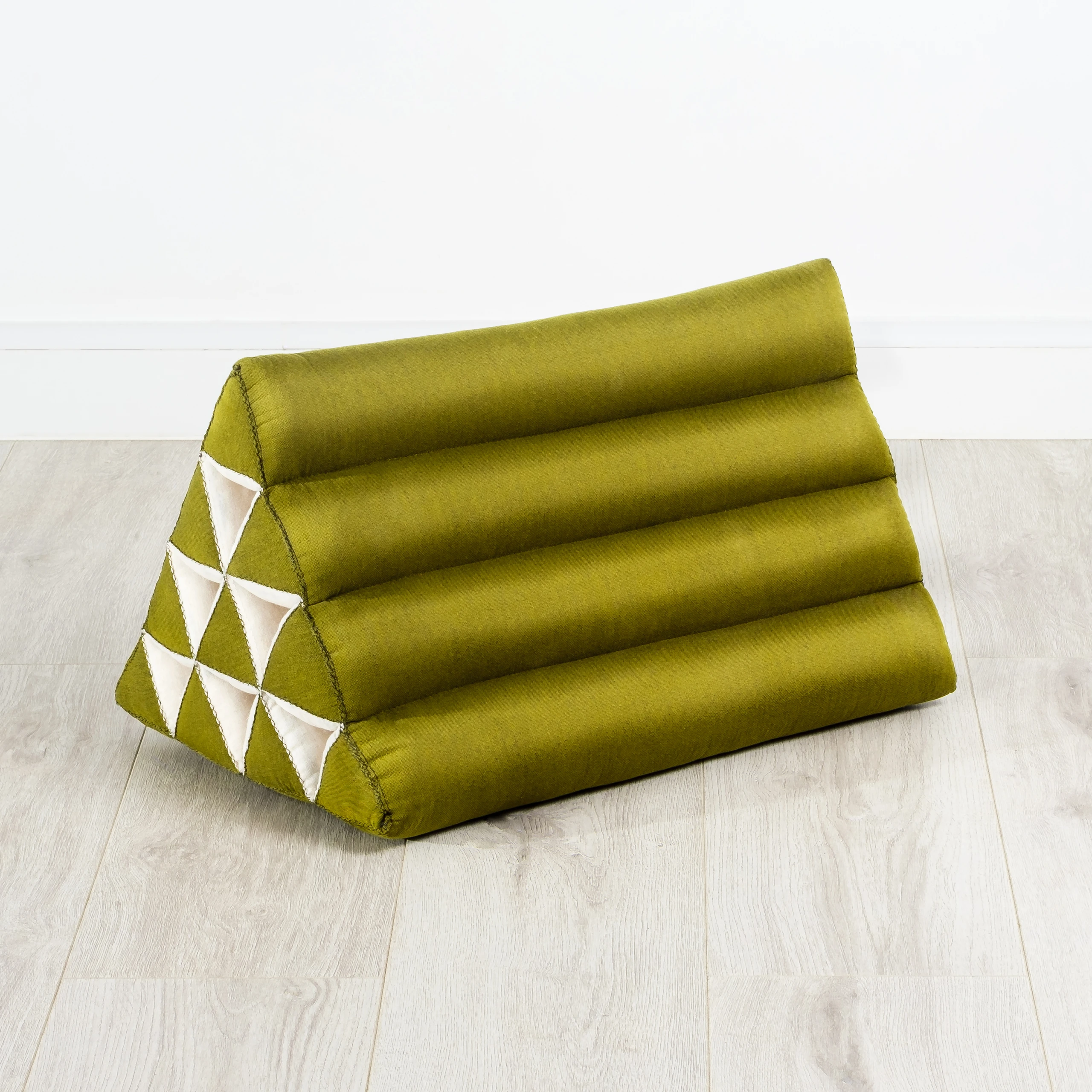 Cojín triangular de kapok, Basic