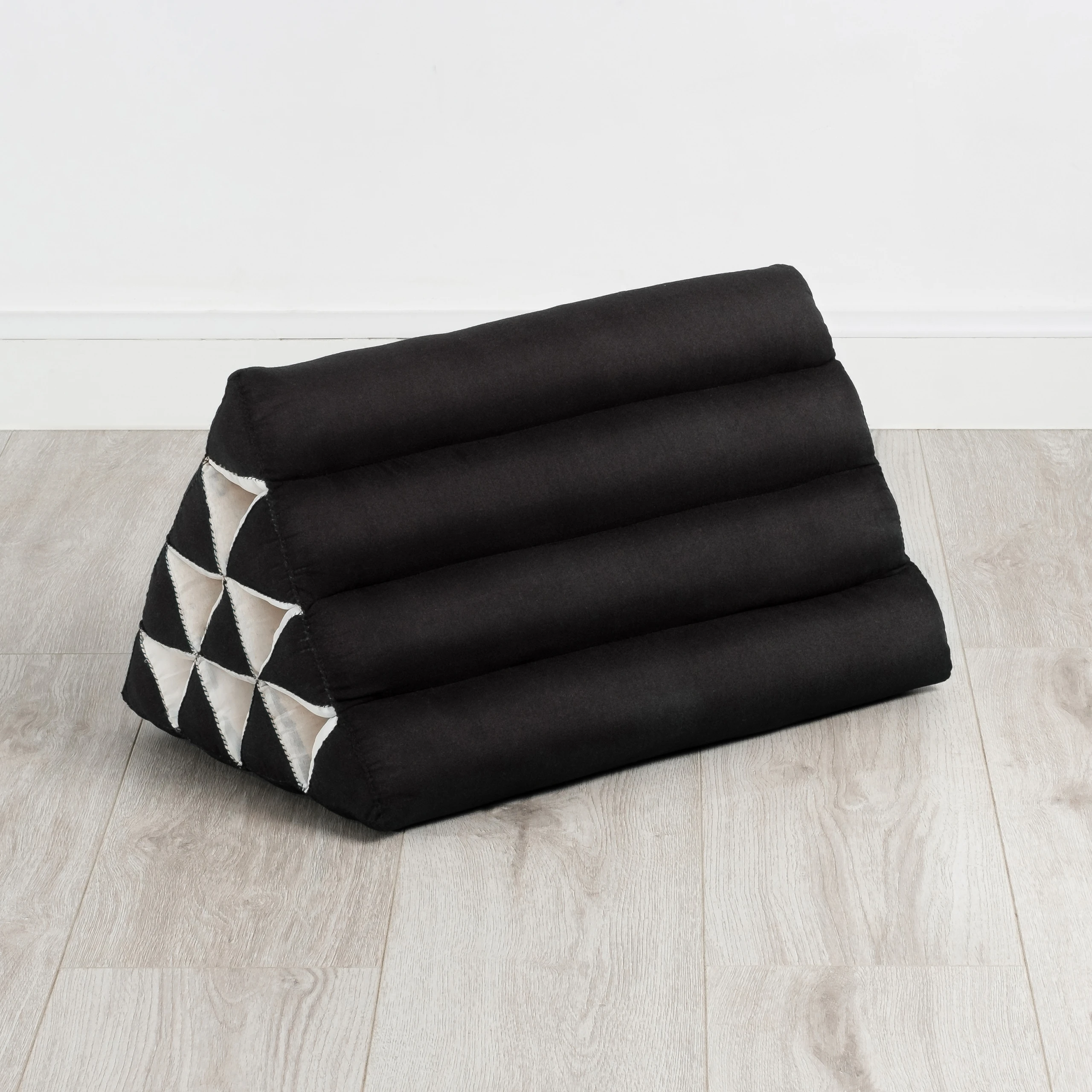 Cojín triangular de kapok, Basic