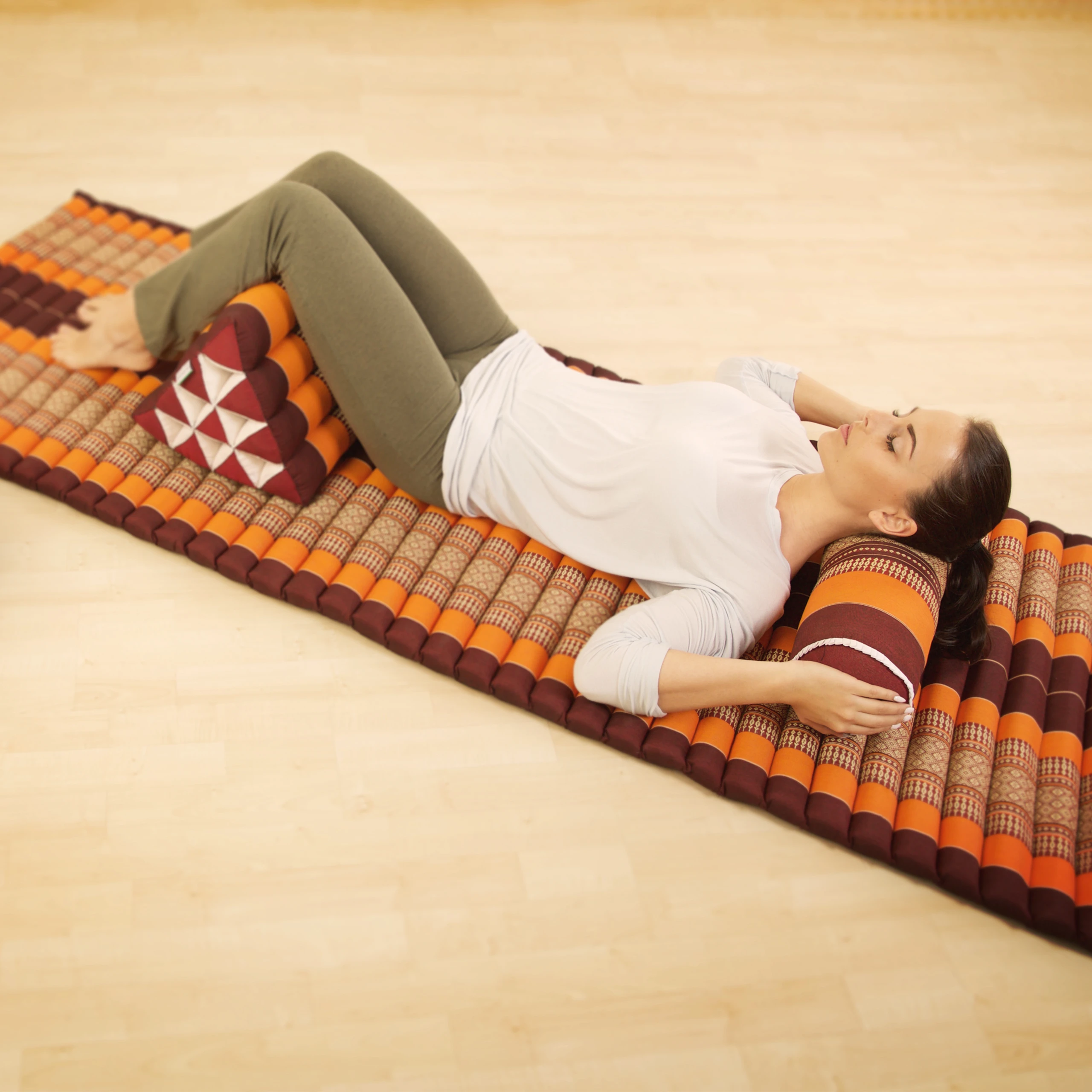 Cojín cilíndrico de kapok